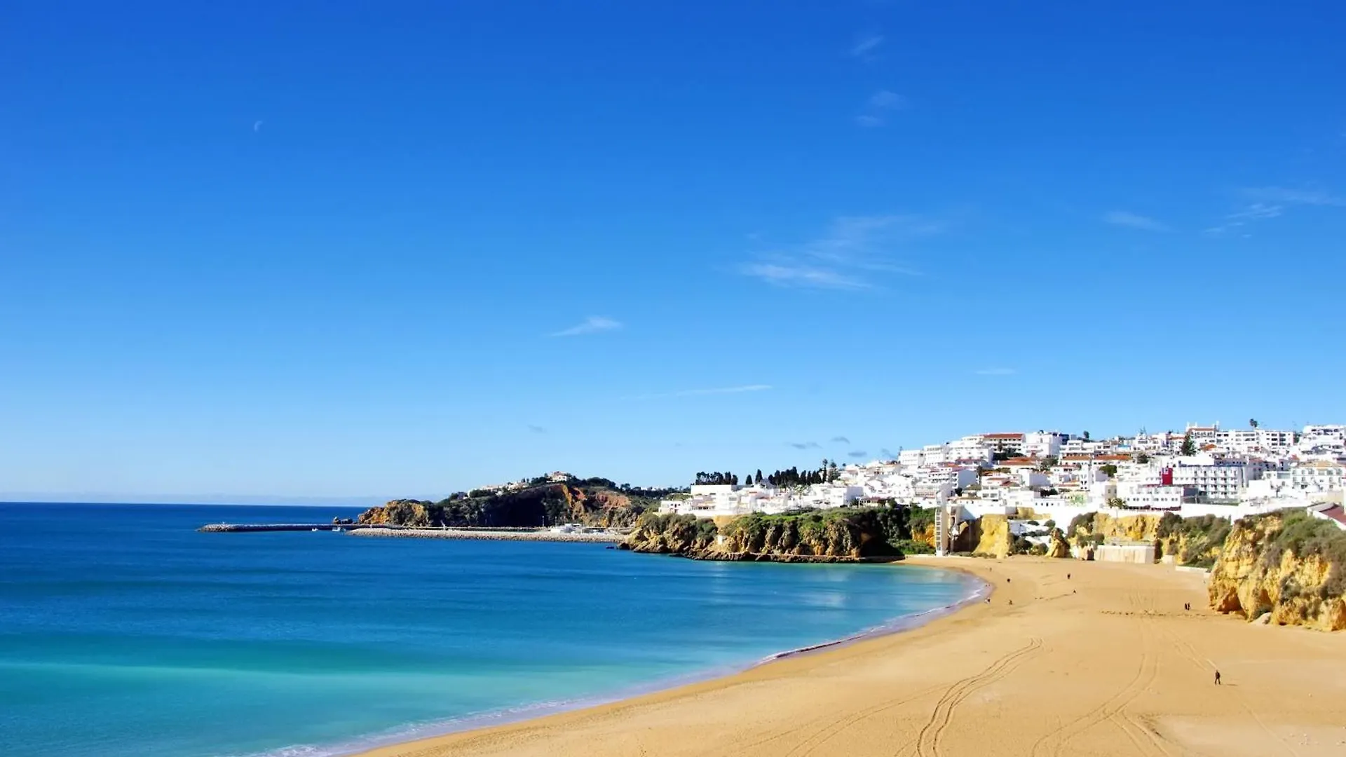 Bnb Homes Ocean View Apartment With Comfortable Terrace, 2 Swimming Pools & Tennis Court Albufeira