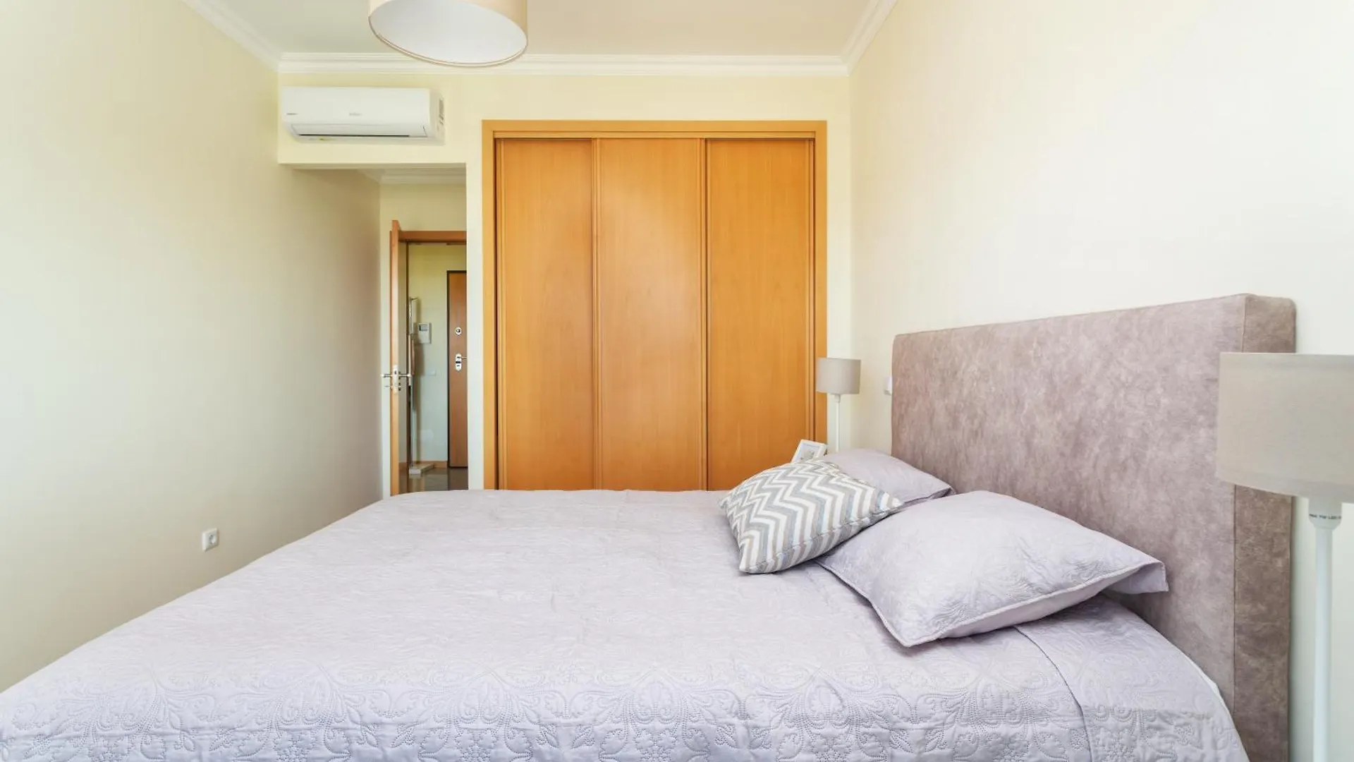 Bnb Homes Ocean View Apartment With Comfortable Terrace, 2 Swimming Pools & Tennis Court Albufeira
