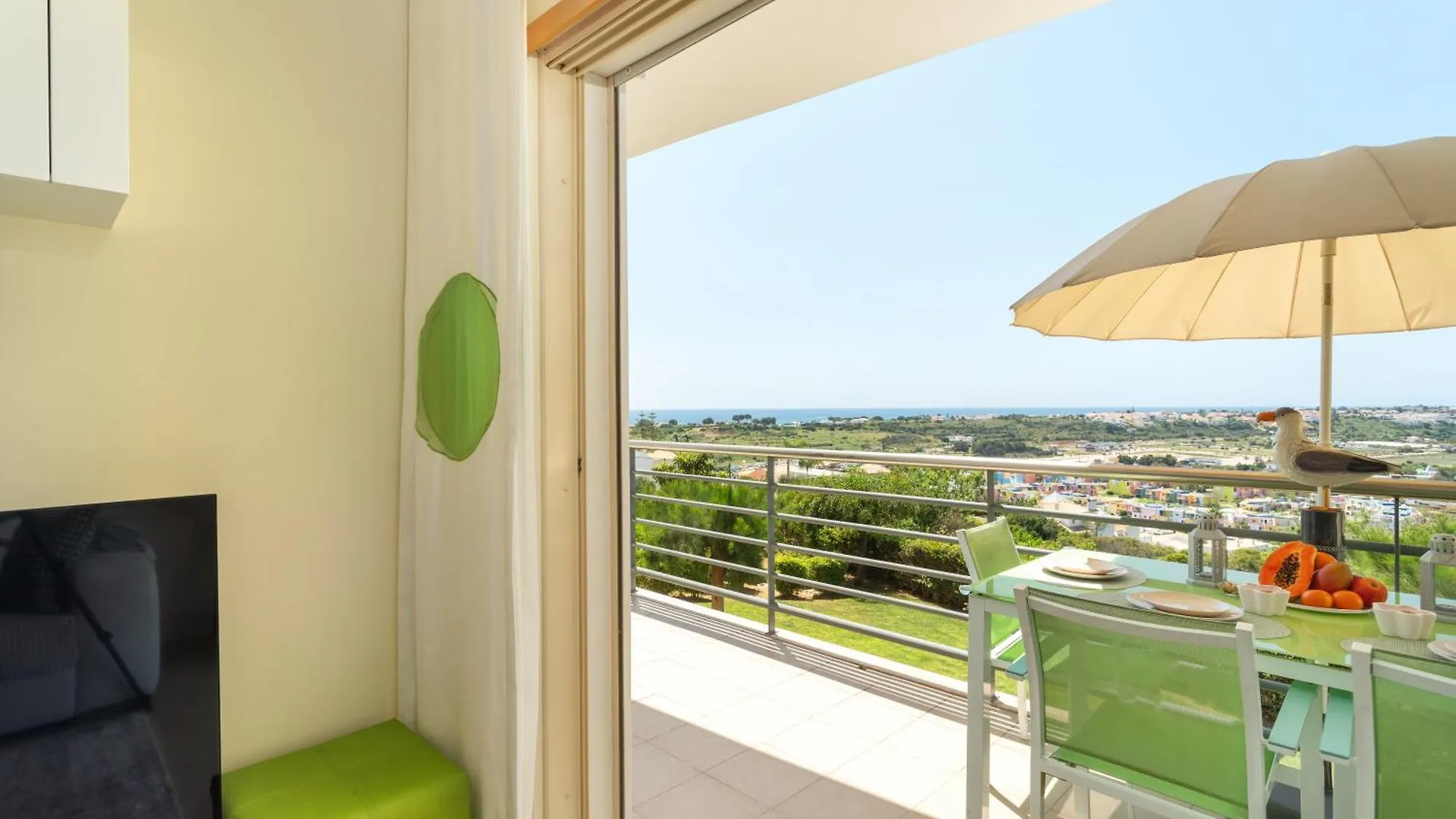 Bnb Homes Ocean View Apartment With Comfortable Terrace, 2 Swimming Pools & Tennis Court Albufeira 0*,  Portugal