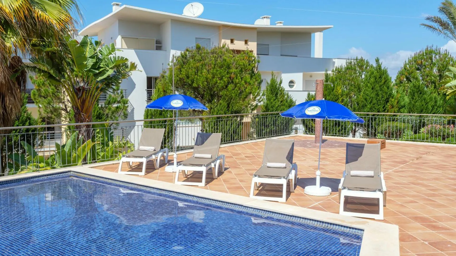 Bnb Homes Ocean View Apartment With Comfortable Terrace, 2 Swimming Pools & Tennis Court Albufeira Portugal
